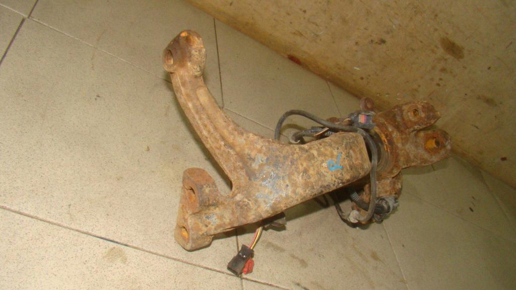 Кулак поворотный передний правый, 2500 рублей, Пермь