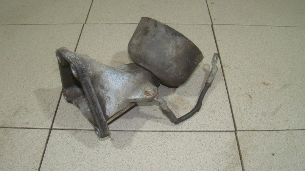 Кронштейн двигателя правый, 1000 рублей, Пермь