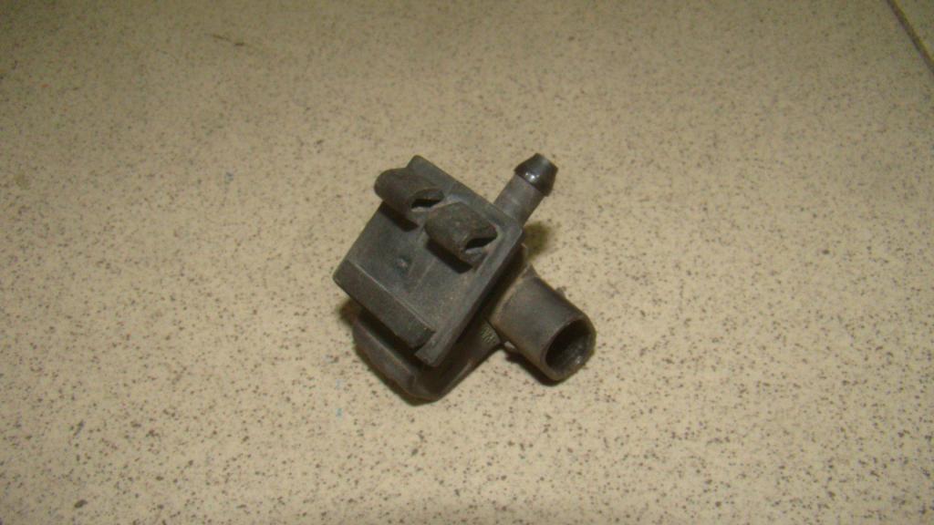 Форсунка омывателя лобового стекла, 1000 рублей, Пермь