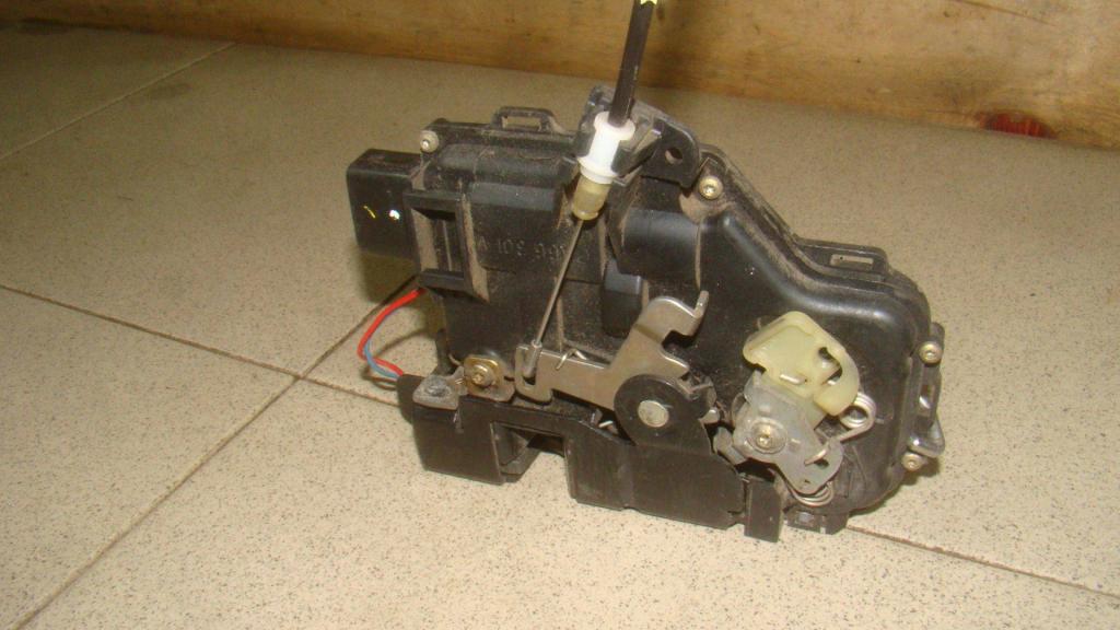 Замок двери передней правой, 2000 рублей, Пермь