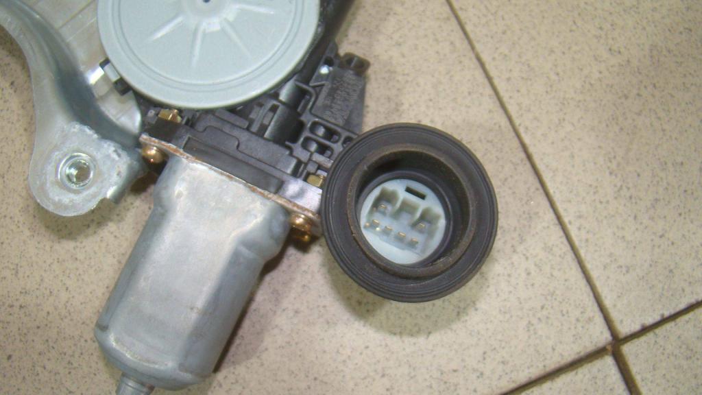 Стеклоподъемник передний правый, 3600 рублей, Пермь