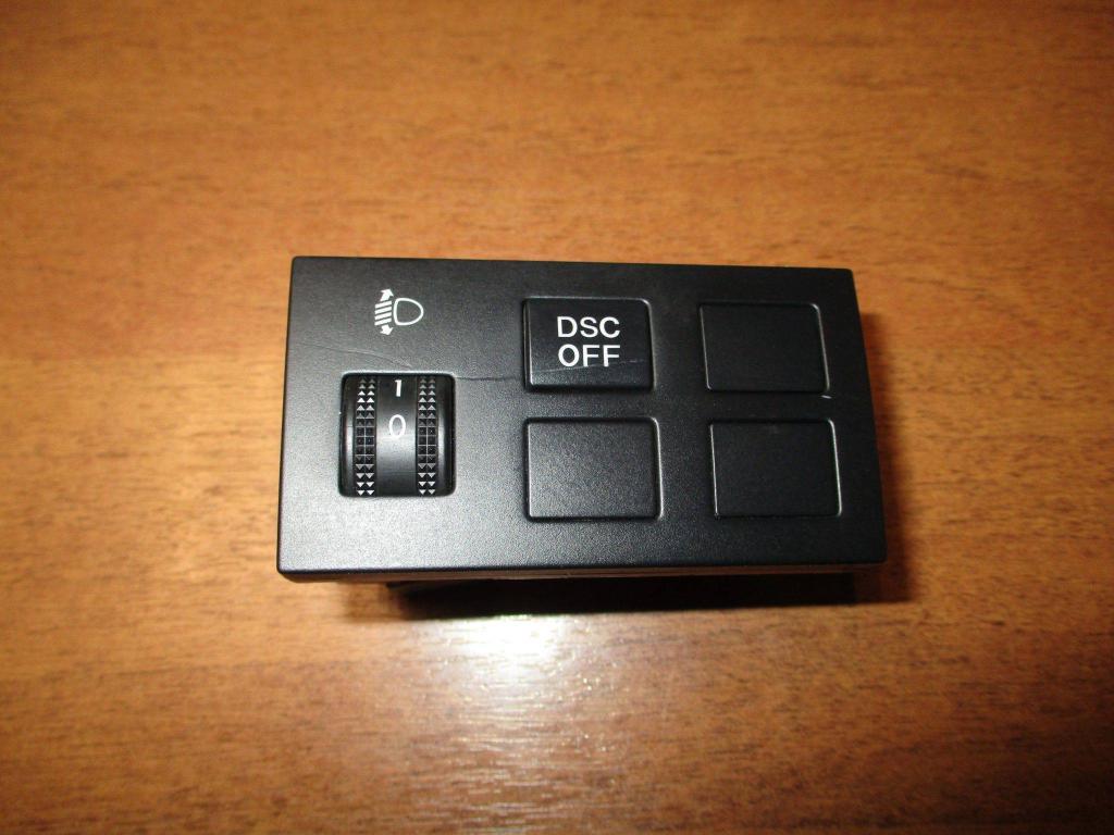 Кнопка корректора фар, 1000 рублей, Пермь