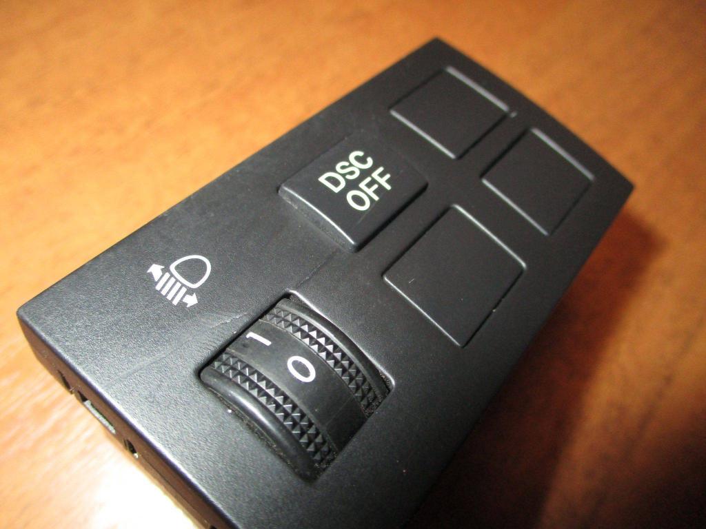 Кнопка корректора фар, 1000 рублей, Пермь