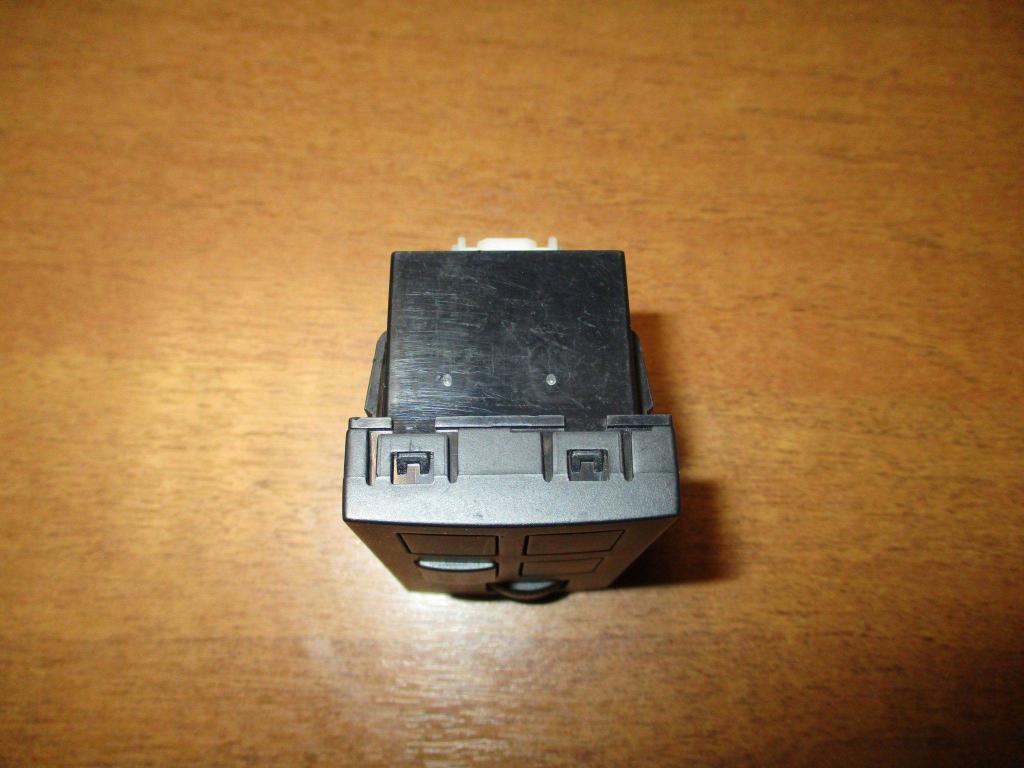 Кнопка корректора фар, 1000 рублей, Пермь