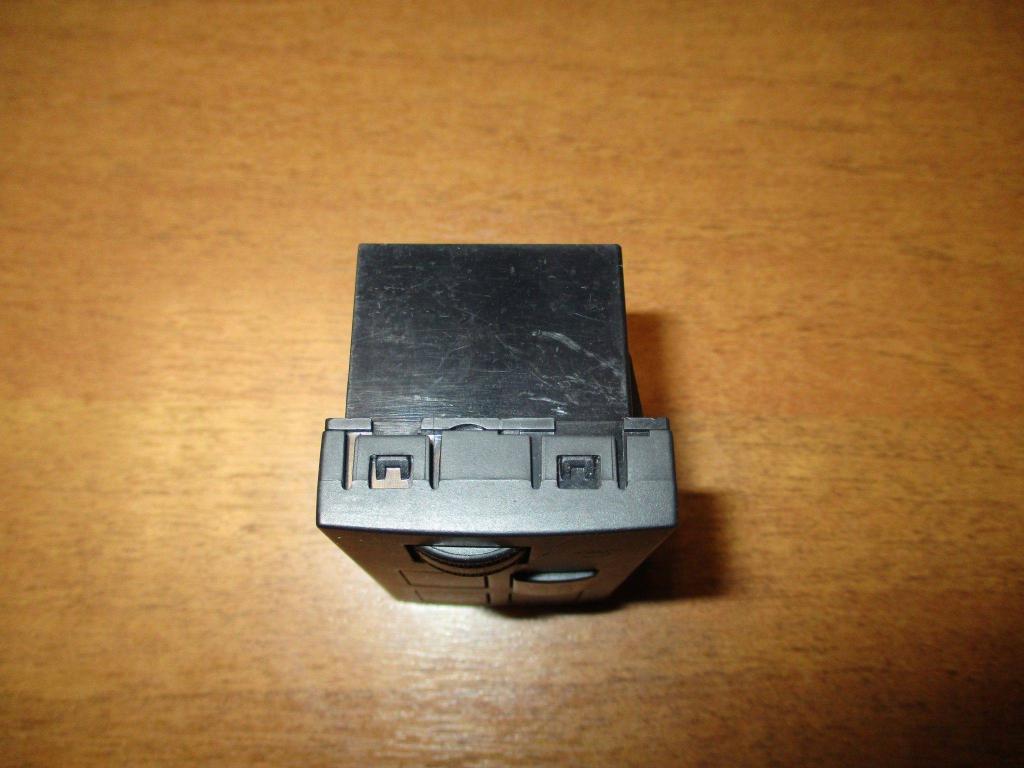 Кнопка корректора фар, 1000 рублей, Пермь