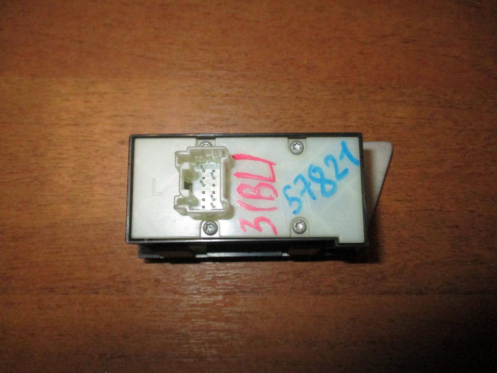 Кнопка корректора фар, 500 рублей, Пермь