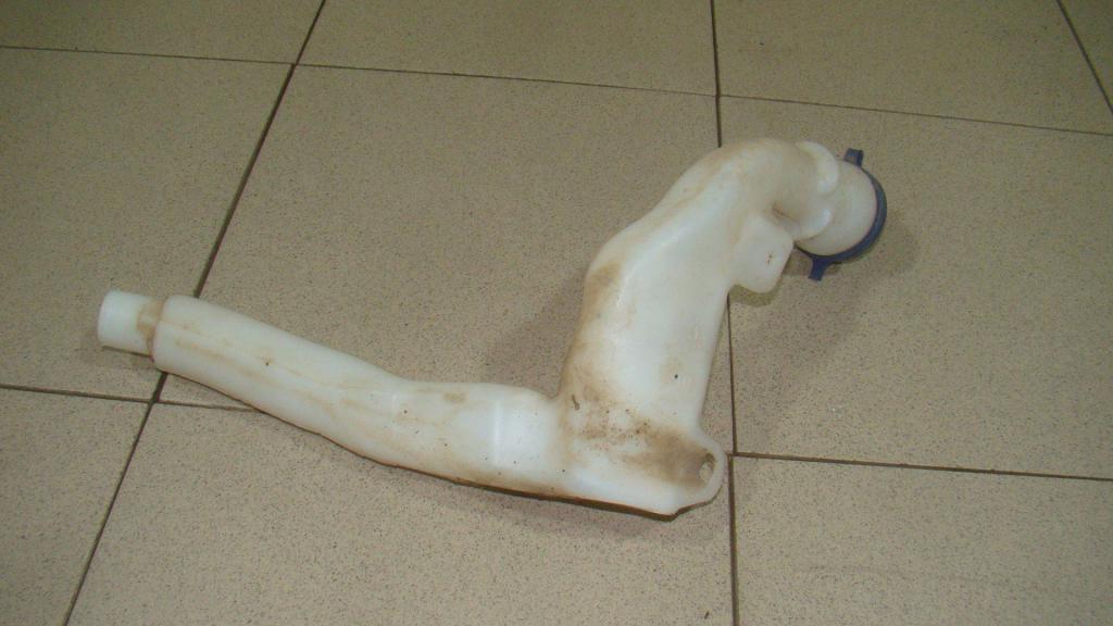 Горловина бачка омывателя, 500 рублей, Пермь