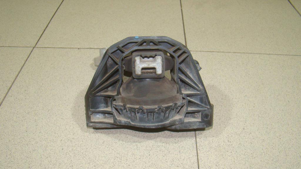 Опора двигателя правая, 2600 рублей, Пермь