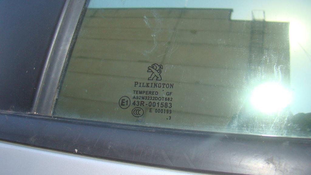 Стекло двери задней левой, 1000 рублей, Пермь