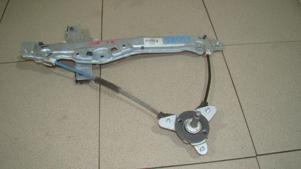 Стеклоподъемник механический задний правый, 500 рублей, Пермь