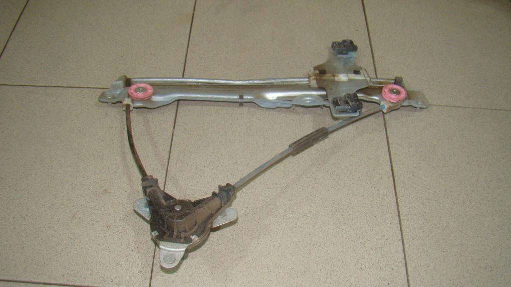 Стеклоподъемник механический задний правый, 500 рублей, Пермь