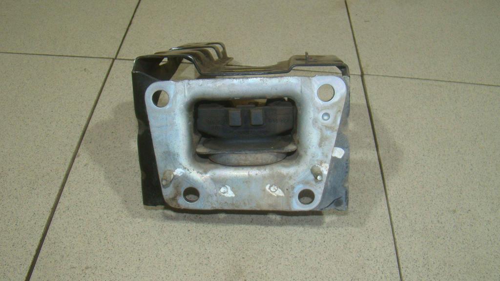 Опора КПП левая, 1500 рублей, Пермь