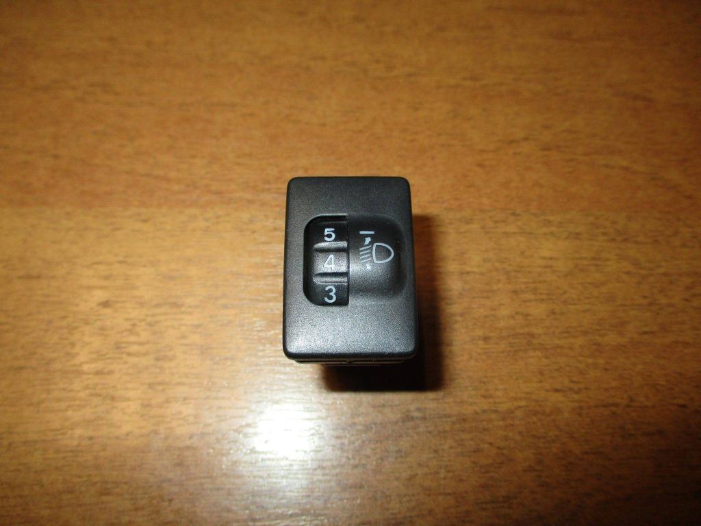 Кнопка корректора фар, 500 рублей, Пермь