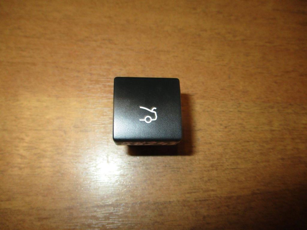 Кнопка открывания багажника, 550 рублей, Пермь