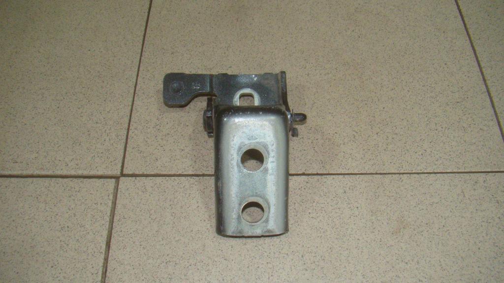 Петля двери задней правой нижняя, 500 рублей, Пермь