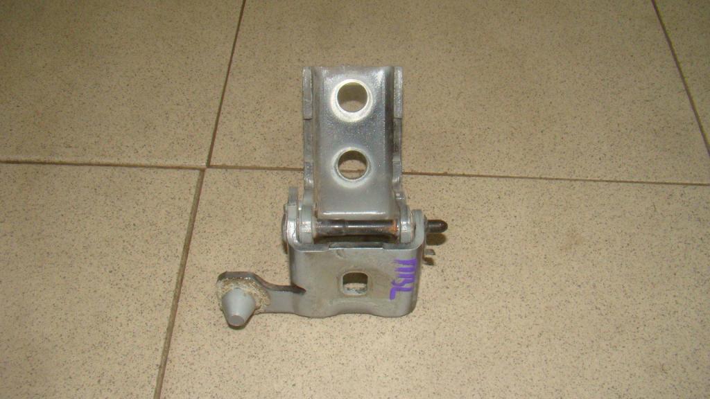 Петля двери передней левой верхняя, 500 рублей, Пермь