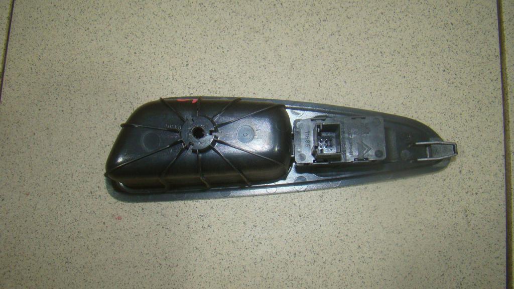 Кнопка стеклоподъемника, 500 рублей, Пермь