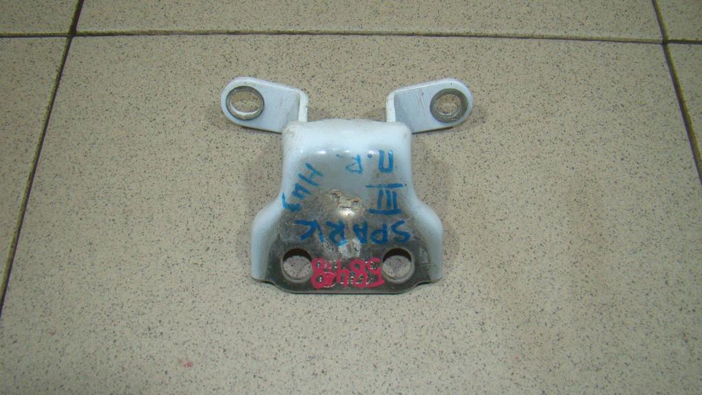 Петля двери передней правой нижняя, 500 рублей, Пермь