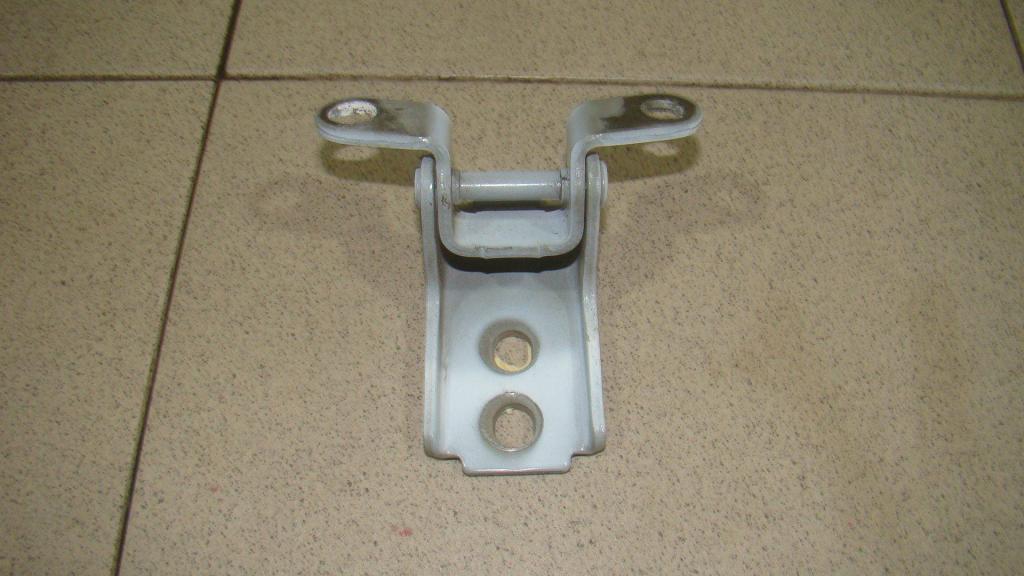 Петля двери передней правой верхняя, 500 рублей, Пермь