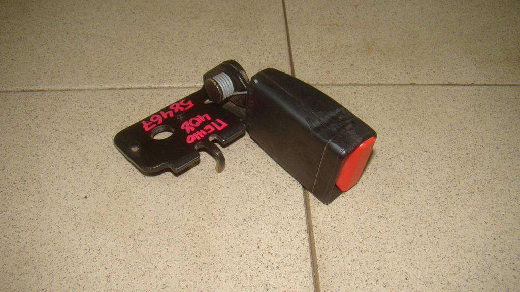 Ответная часть ремня безопасности, 500 рублей, Пермь