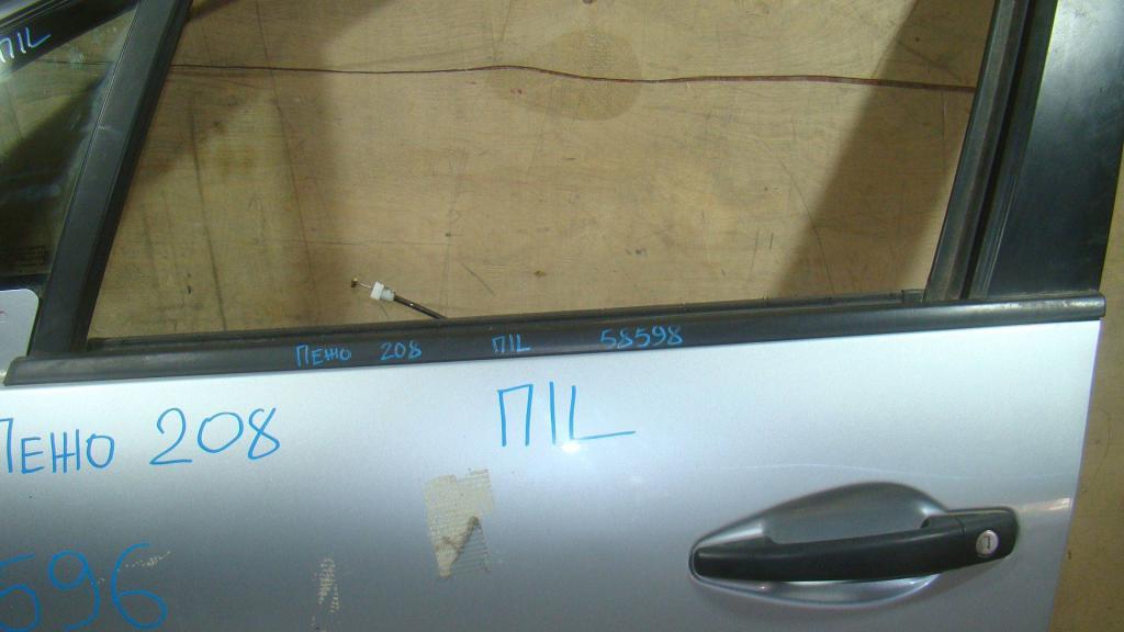 Накладка стекла переднего левого, 1000 рублей, Пермь