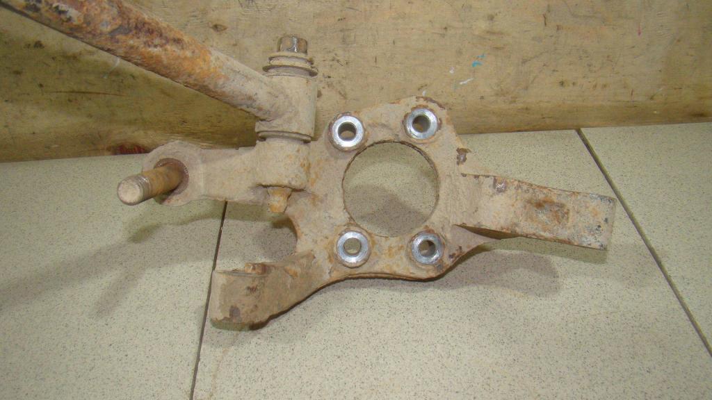 Кулак поворотный задний правый, 1000 рублей, Пермь