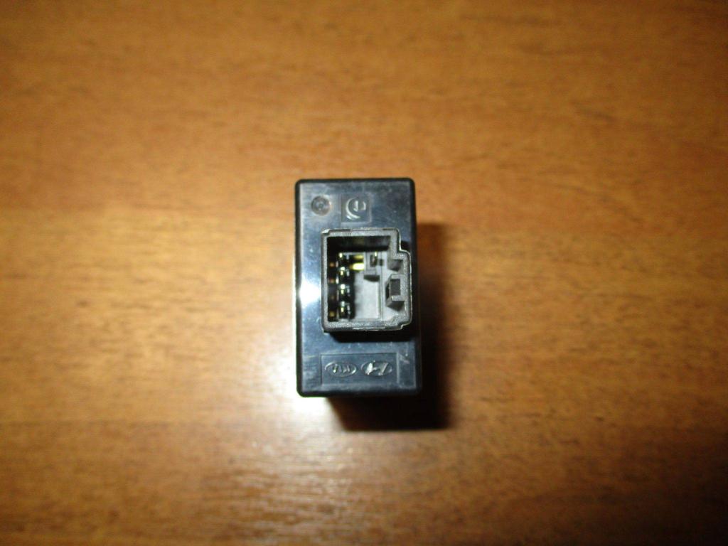 Кнопка корректора фар, 500 рублей, Пермь