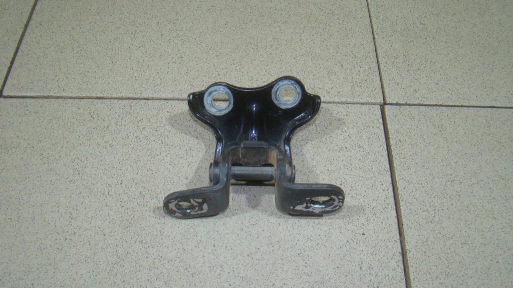 Петля двери задней правой верхняя, 500 рублей, Пермь