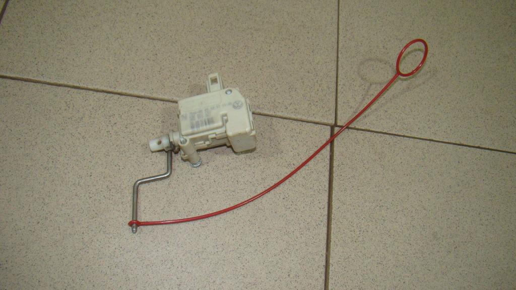 Активатор замка крышки бензобака, 500 рублей, Пермь