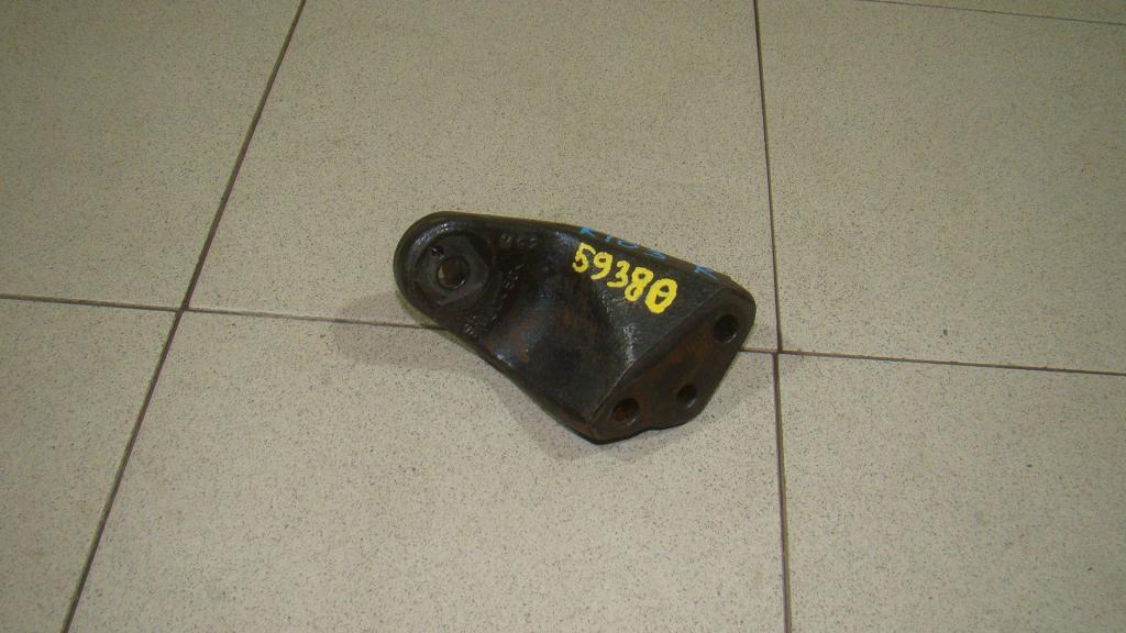 Кронштейн двигателя правый, 500 рублей, Пермь