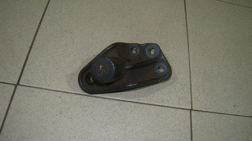 Кронштейн двигателя правый, 500 рублей, Пермь