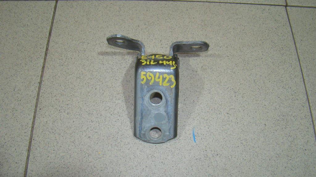 Петля двери задней левой нижняя, 1000 рублей, Пермь