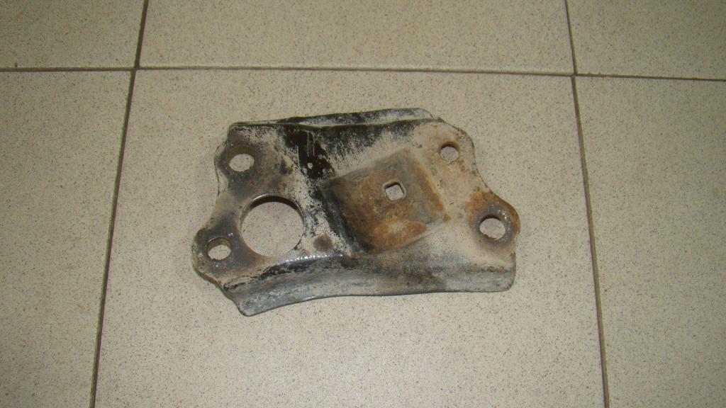 Кронштейн подрамника, 500 рублей, Пермь