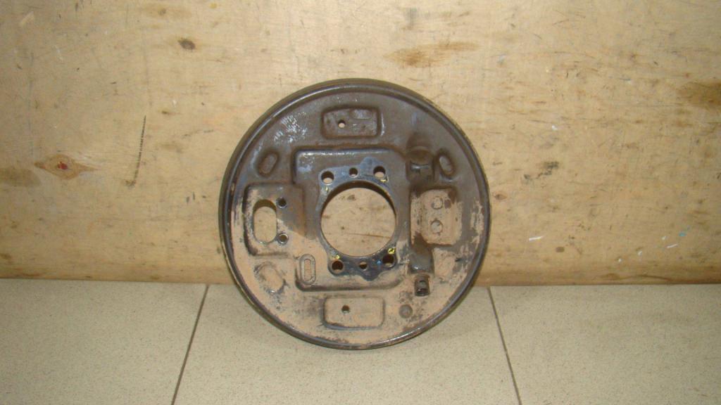 Щит опорный задний правый, 1000 рублей, Пермь