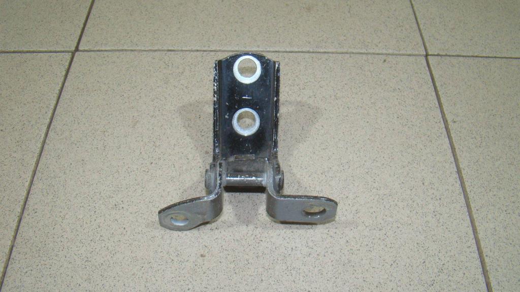 Петля двери задней левой нижняя, 500 рублей, Пермь