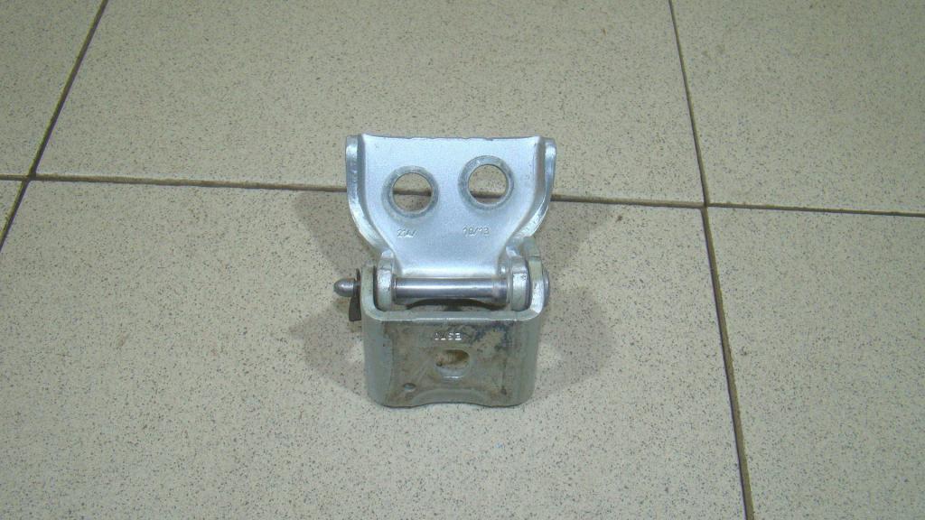 Петля двери задней правой верхняя, 500 рублей, Пермь