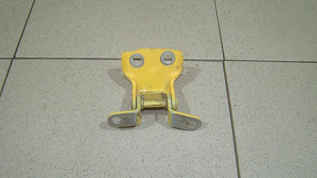 Петля двери задней правой нижняя, 500 рублей, Пермь