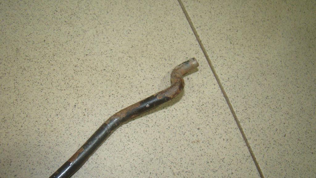 Держатель капота, 500 рублей, Пермь