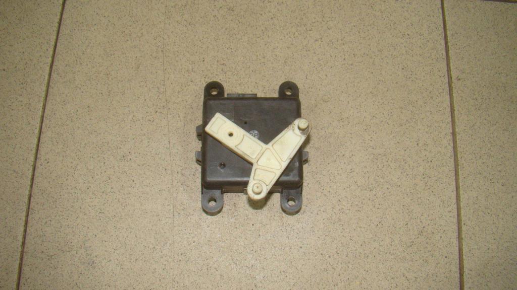 Моторчик заслонки печки, 500 рублей, Пермь