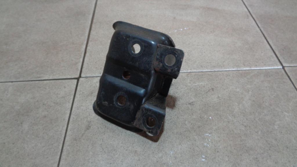 Кронштейн двигателя передний, 500 рублей, Пермь