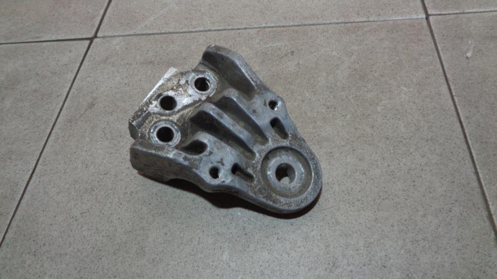 Кронштейн двигателя правый, 800 рублей, Пермь