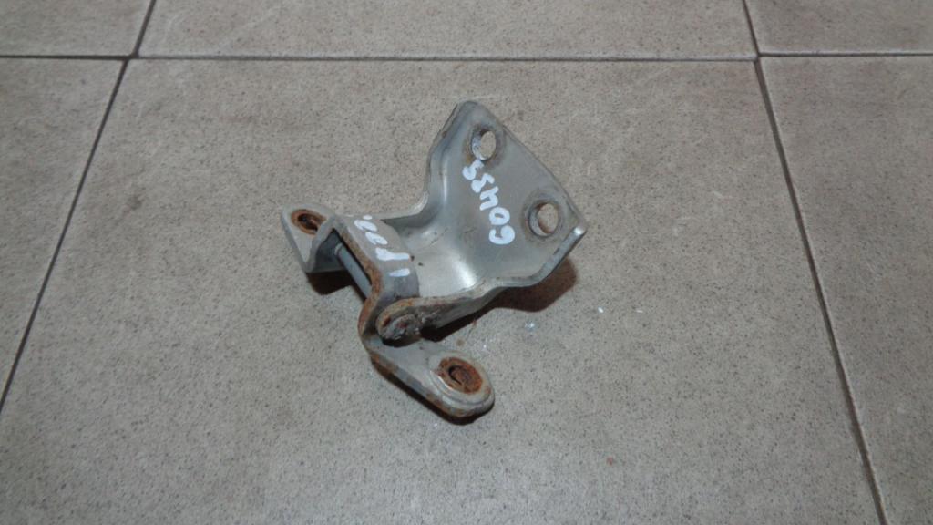 Петля двери задней правой нижняя, 500 рублей, Пермь