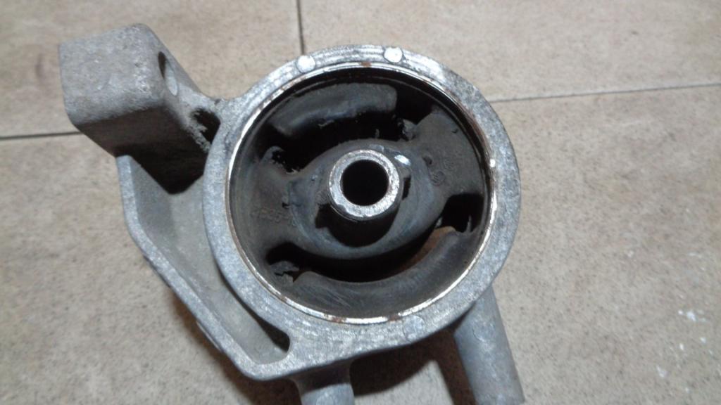 Опора двигателя левая, 2600 рублей, Пермь