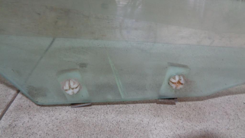 Стекло двери передней правой, 1000 рублей, Пермь