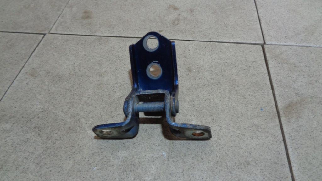 Петля двери задней правой нижняя, 500 рублей, Пермь