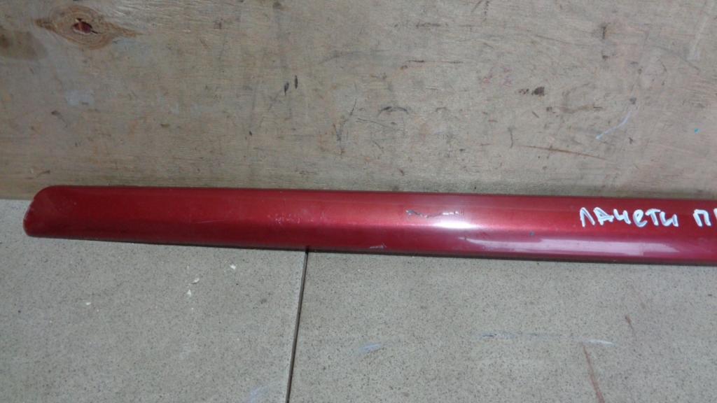 Молдинг передней правой двери, 1000 рублей, Пермь