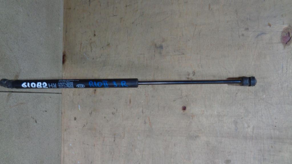 Амортизатор двери багажника, 500 рублей, Пермь