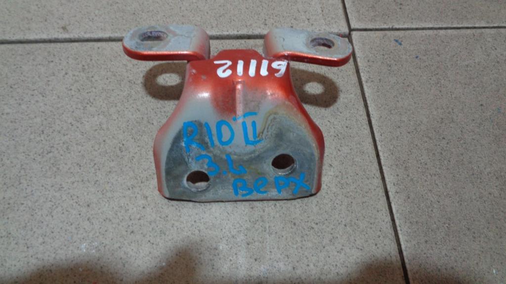 Петля двери задней левой верхняя, 500 рублей, Пермь