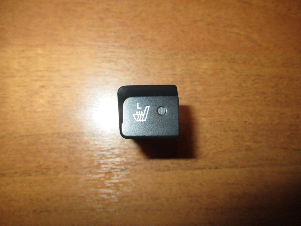 Кнопка обогрева сидений, 500 рублей, Пермь