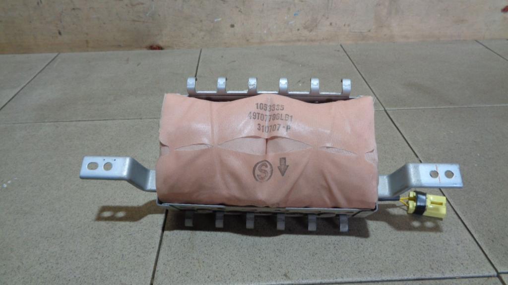 Подушка безопасности пассажира, 3000 рублей, Пермь